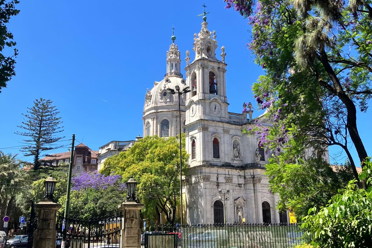 View of the Basílica da Estrela from Jardim da Estrela