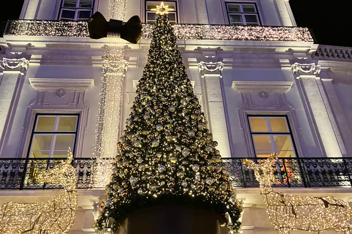 Christmas Lights in Chiado - Armazens do Chiado