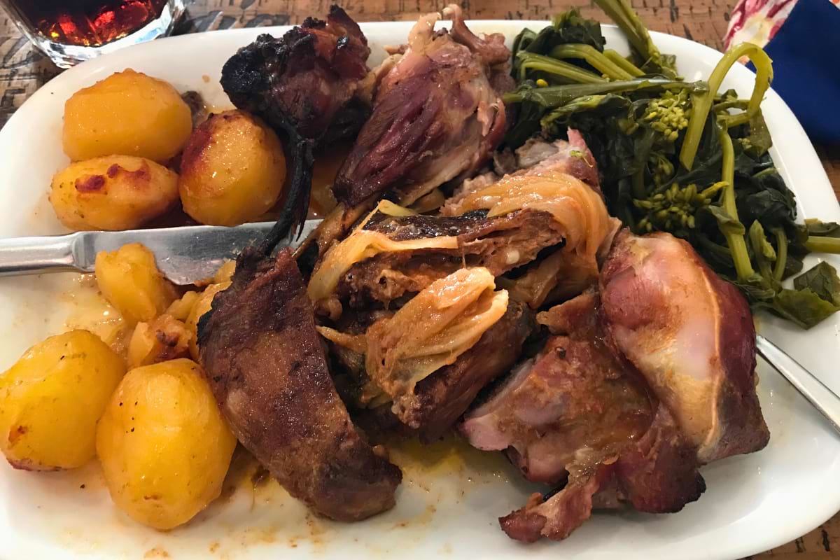 Sunday lunch at a tasca in Lisbon
