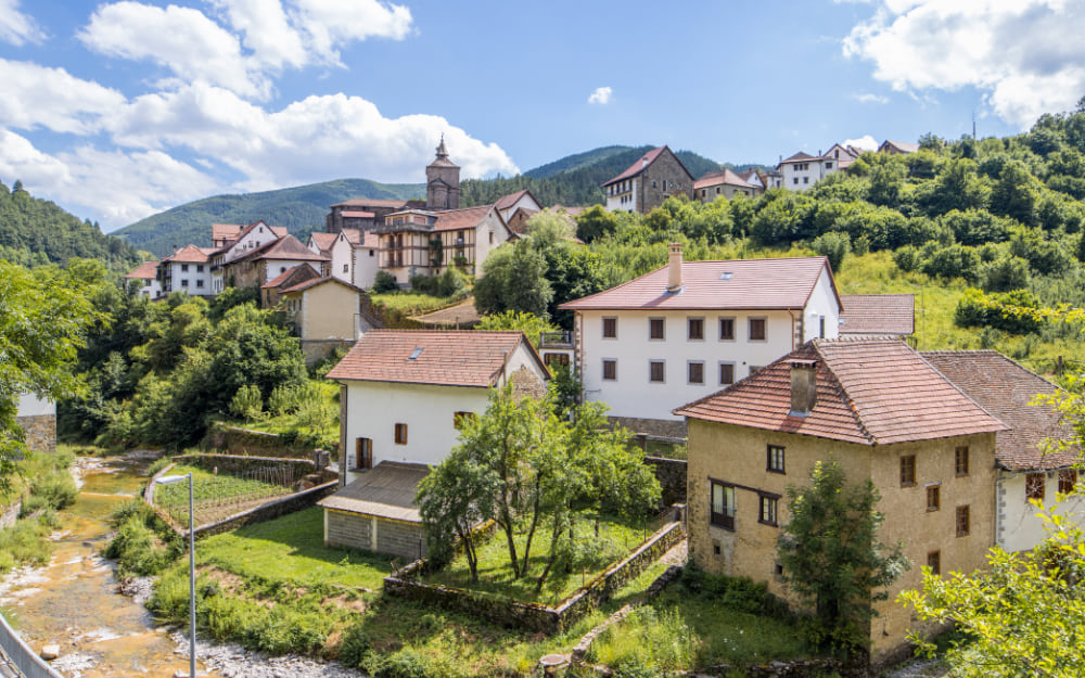 Town in the Spanish Pyrenees © Image Courtesy of jon chica parada from Getty Images by Canva